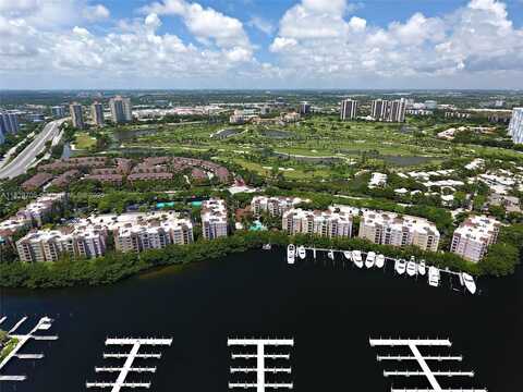 19655 E Country Club Dr, Aventura, FL 33180
