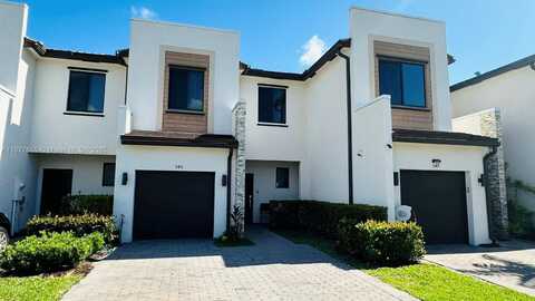 545 NE 206th Ln, Miami, FL 33179