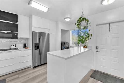 9525 Weldon Cir, Tamarac, FL 33321