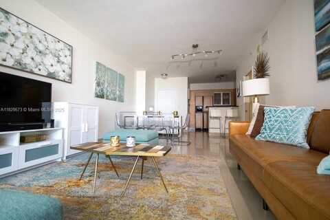 335 S Biscayne Blvd, Miami, FL 33131