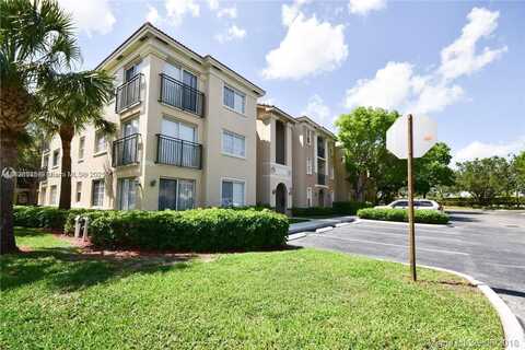 2427 Centergate Dr, Miramar, FL 33025