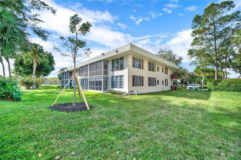3200 N Course Ln, Pompano Beach, FL 33069