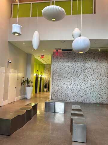 133 NE 2nd Ave, Miami, FL 33132