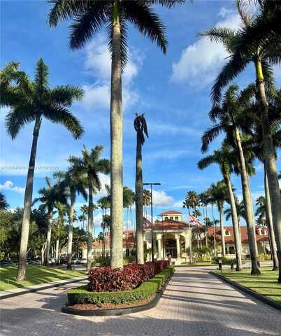 9725 Nw NW 52nd St, Doral, FL 33178