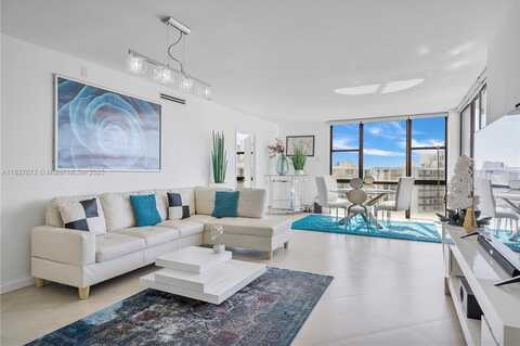 3675 N Country Club Dr, Aventura, FL 33180