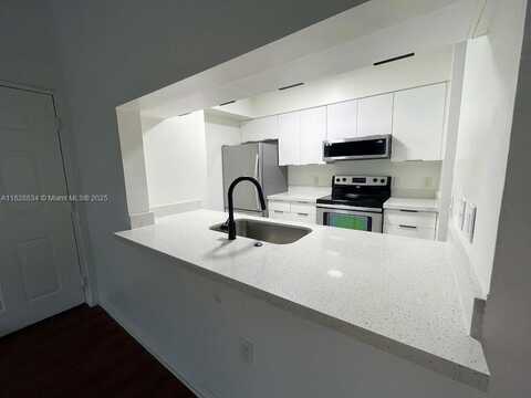 12124 Saint Andrews Pl, Miramar, FL 33025