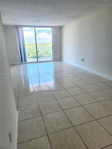 2841 NE 163rd St, North Miami Beach, FL 33160