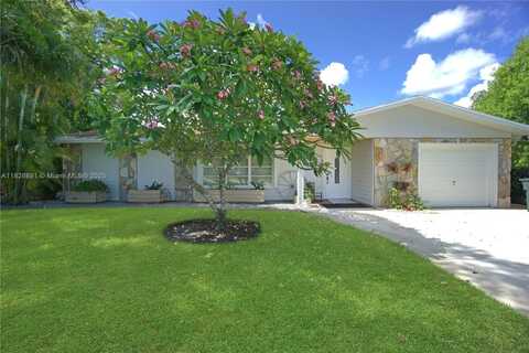4770 Holly Dr, Palm Beach Gardens, FL 33418
