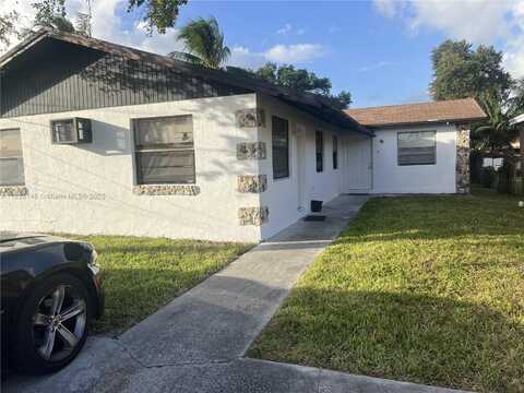 4809 SW 25th St, West Park, FL 33023