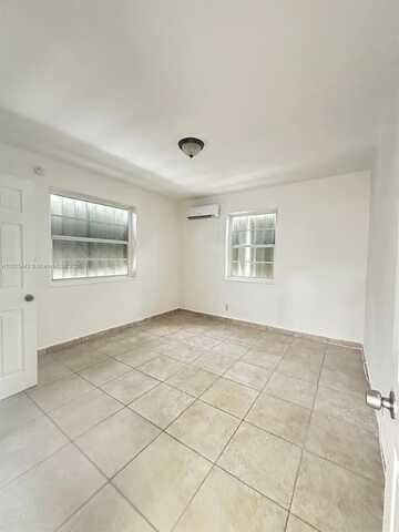 3452 SW 7th St, Miami, FL 33135