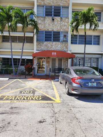 215 SE 3rd Ave, Hallandale Beach, FL 33009