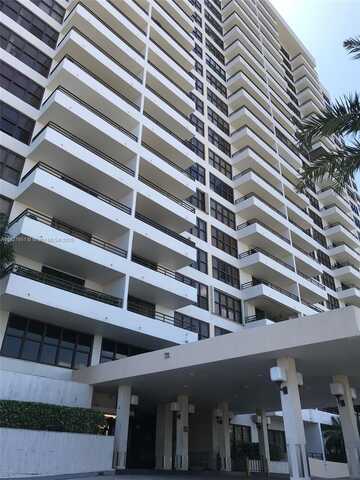 2500 Parkview Dr, Hallandale Beach, FL 33009