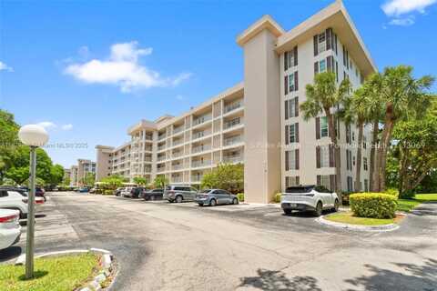 2851 S Palm Aire Dr, Pompano Beach, FL 33069