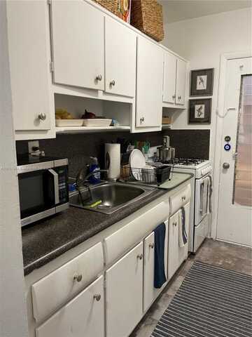 7311 Gary Ave, Miami Beach, FL 33141
