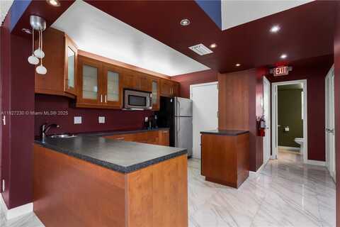 9440 W Bay Harbor Dr, Bay Harbor Islands, FL 33154