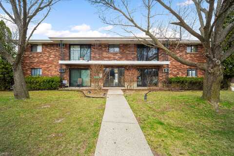 9015 N 96th St, Milwaukee, WI 53224