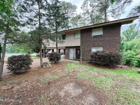 105 Point Clear, Florence, MS 39073