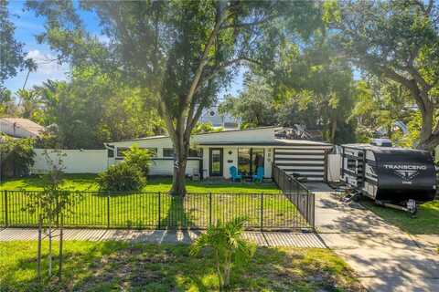 489 W DAVIS BOULEVARD, TAMPA, FL 33606