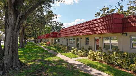 5870 38TH AVENUE N, Saint Petersburg, FL 33710