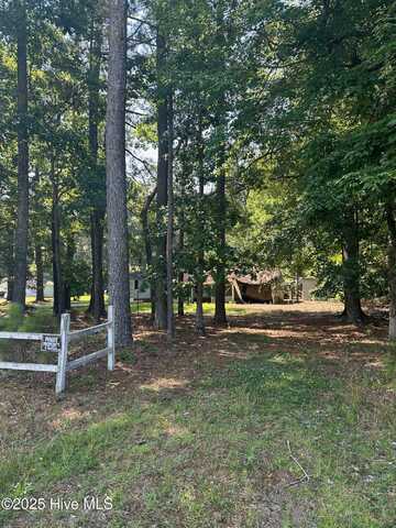 69 Gates Forest Road, Eure, NC 27935