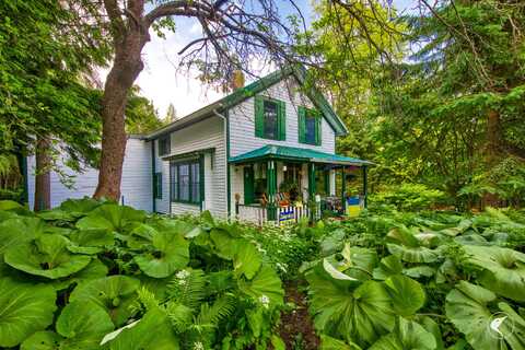 42 Main Street, Bloomingdale, NY 12913