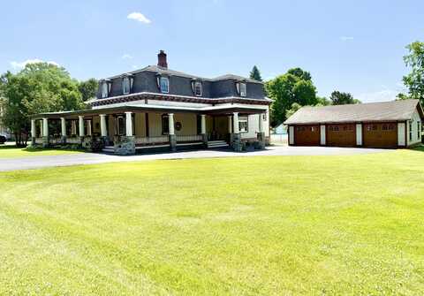 7 Chestnut Street, Champlain, NY 12919