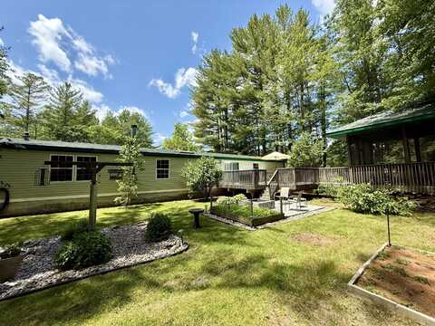 4 Downs Way, Plattsburgh, NY 12901
