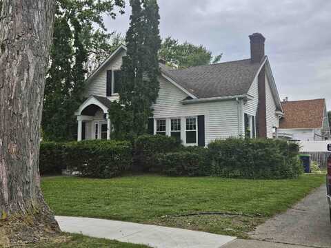 701 Cass, Bay City, MI 48708