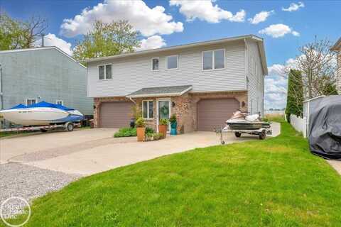 7860 Belle Brae, Ira, MI 48023