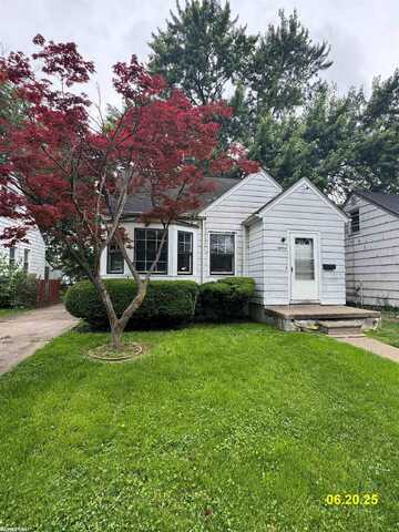 18954 Kingsville, Harper Woods, MI 48225