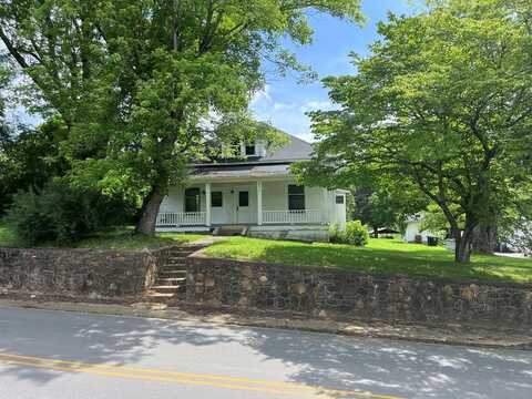 805 HIWASSEE ST, MURPHY, NC 28906
