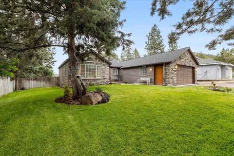 1622 NE Parkridge Drive, Bend, OR 97701