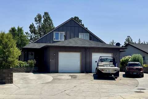 1740 SW 27th Street, Redmond, OR 97756