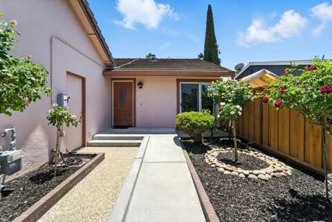2106 Turnhouse LN, SAN JOSE, CA 95121