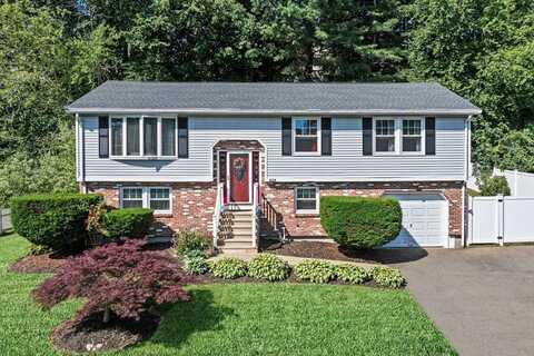 42b Greenwood Rd, Peabody, MA 01960