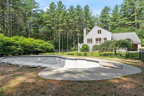 12 Green Needles Rd, Littleton, MA 01460