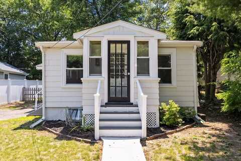 19 Arlington Rd, Dedham, MA 02026