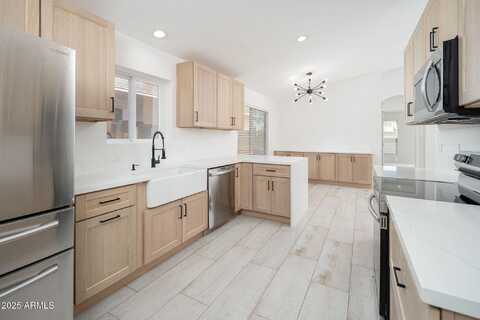 21632 N 48TH Street, Phoenix, AZ 85054