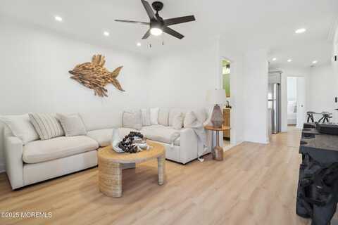 401 Broadway, Barnegat Light, NJ 08006