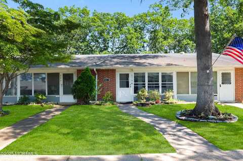 474e Thornbury Court, Lakewood, NJ 08701