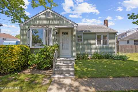 108 Bucknell Avenue, Villas, NJ 08251