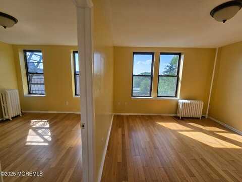 2271 John F Kennedy Boulevard, Jersey City, NJ 07304