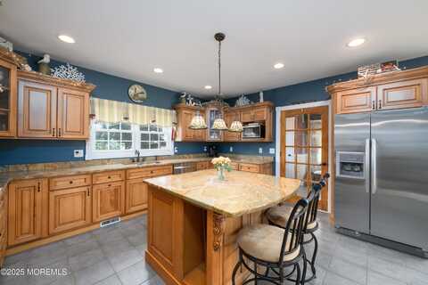 41 Cedar Street, Keyport, NJ 07735