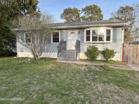 247 Tackle Avenue, Manahawkin, NJ 08050