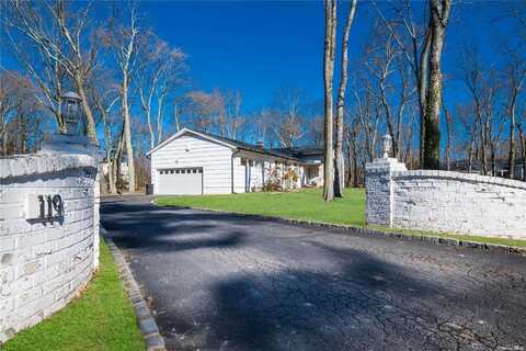 119 Hicks Lane, Great Neck, NY 11024