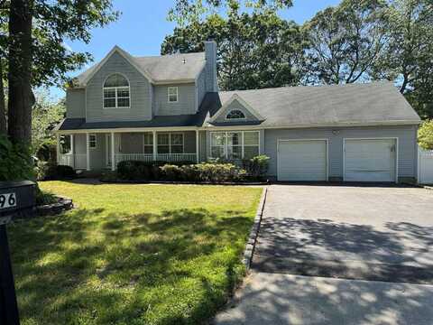 96 Old Selden Stage Road, Selden, NY 11784
