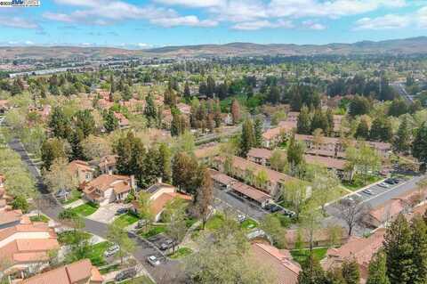 4667 Laurie Cmn, Livermore, CA 94550