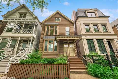 3724 N. Bosworth Avenue, Chicago, IL 60613