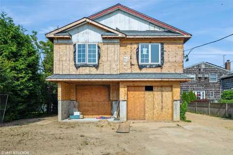 750 Shore Walk, Lindenhurst, NY 11757
