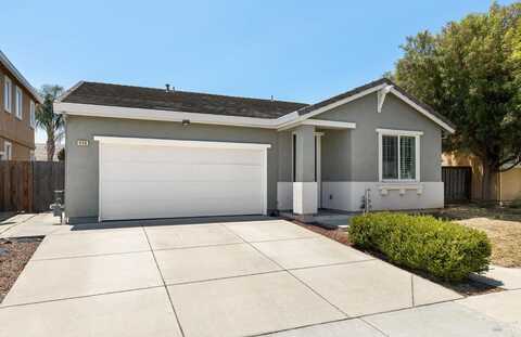 448 Potters Lane, Vacaville, CA 95687